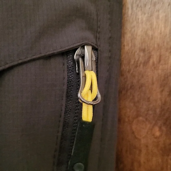 Italian Sports Design Convertible pants/shorts S tags (NWT) - Picture 15 of 16